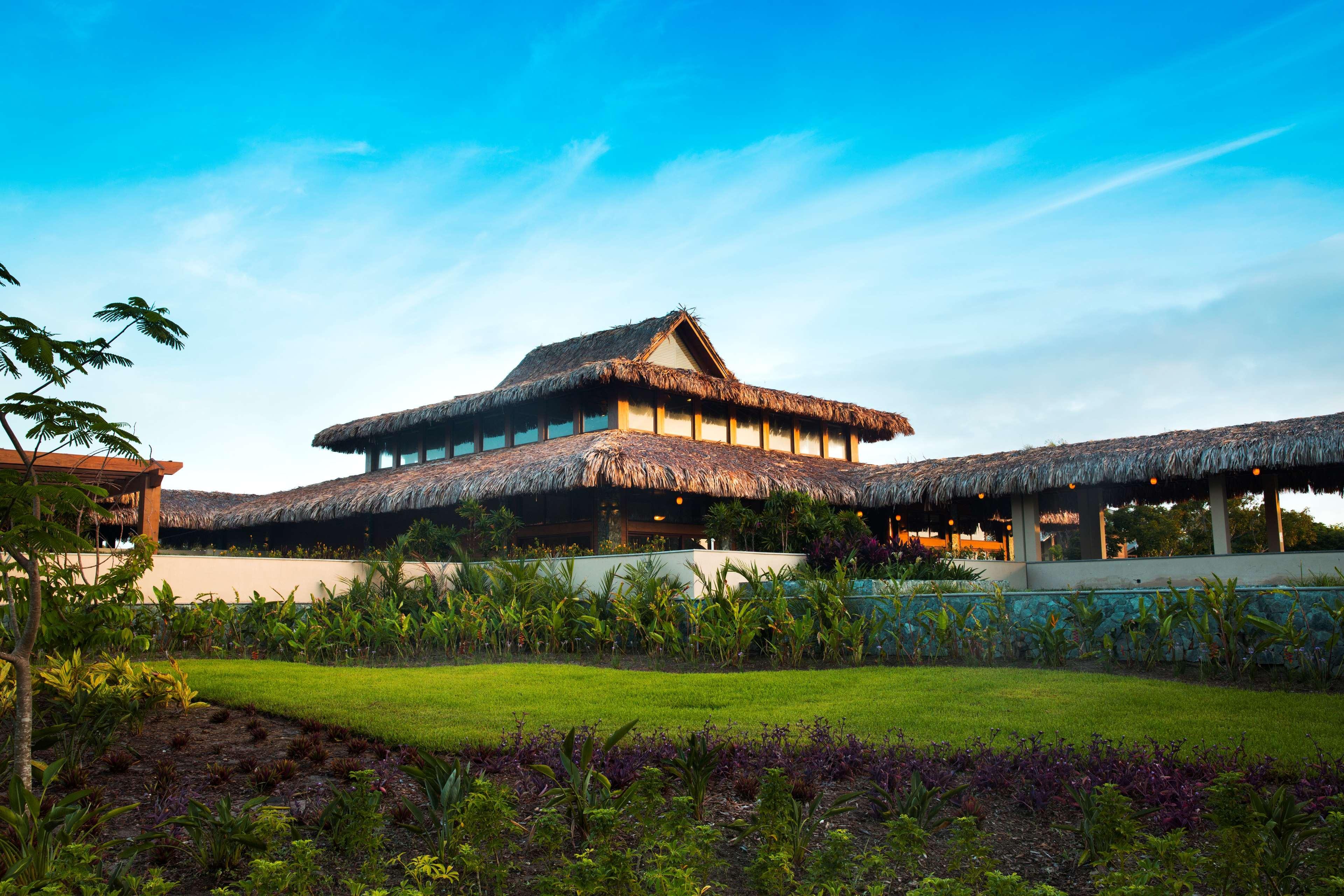 Indura Beach & Golf Resort Curio Collection By Hilton Tela Kültér fotó